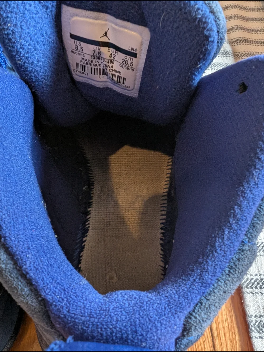 130690-400 belongs to the Air Jordan 12 Retro Premium 